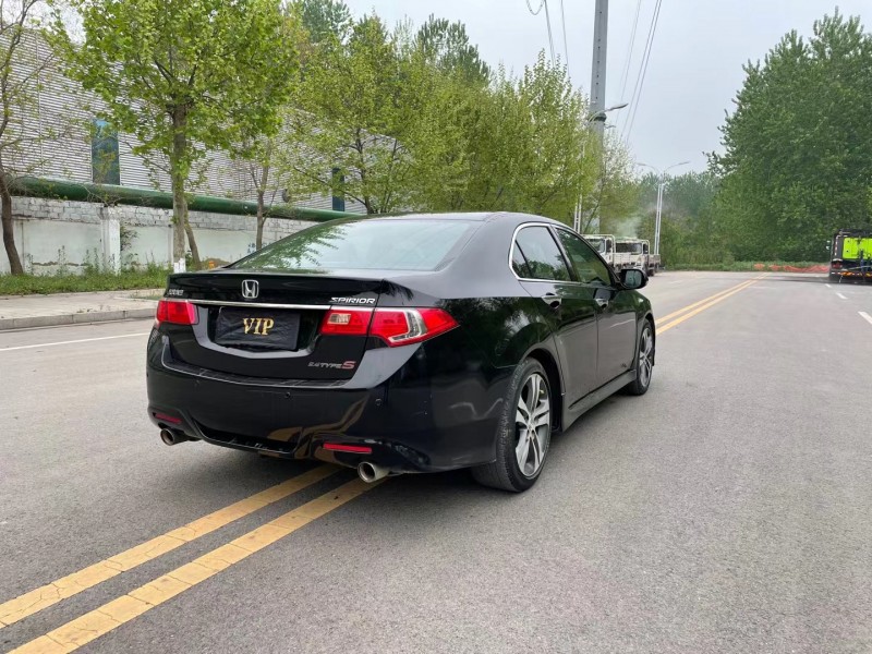 徐州13年本田思铂睿8