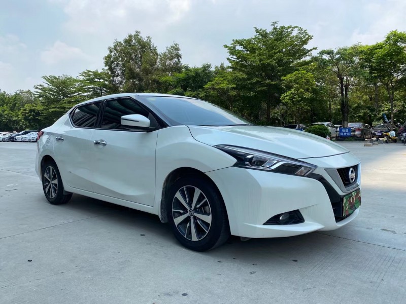 东莞17年日产蓝鸟2