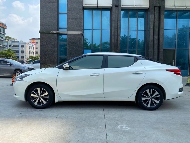 东莞17年日产蓝鸟4