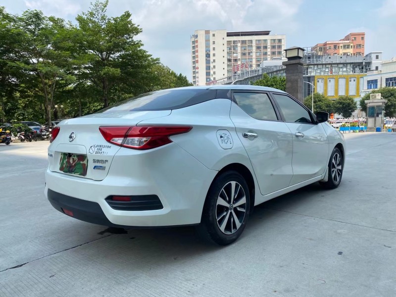 东莞17年日产蓝鸟5