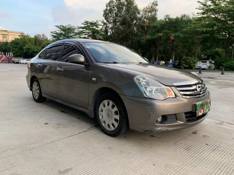 东莞14年日产轩逸7