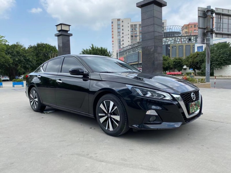 东莞20年日产天籁4