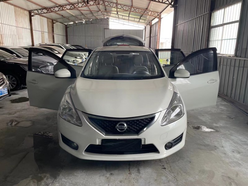 徐州13年日产骐达1