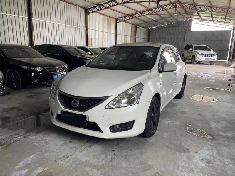 徐州13年日产骐达2