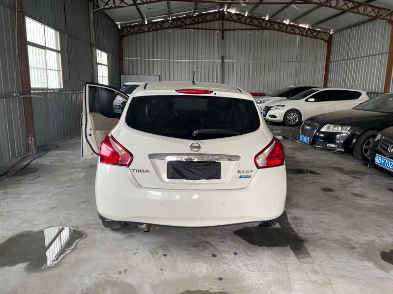 徐州13年日产骐达9