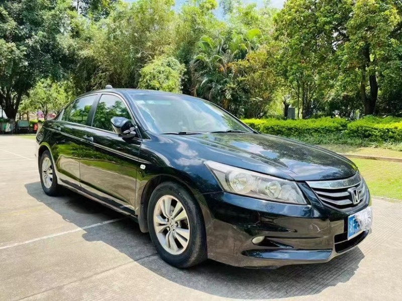 东莞11年本田雅阁2