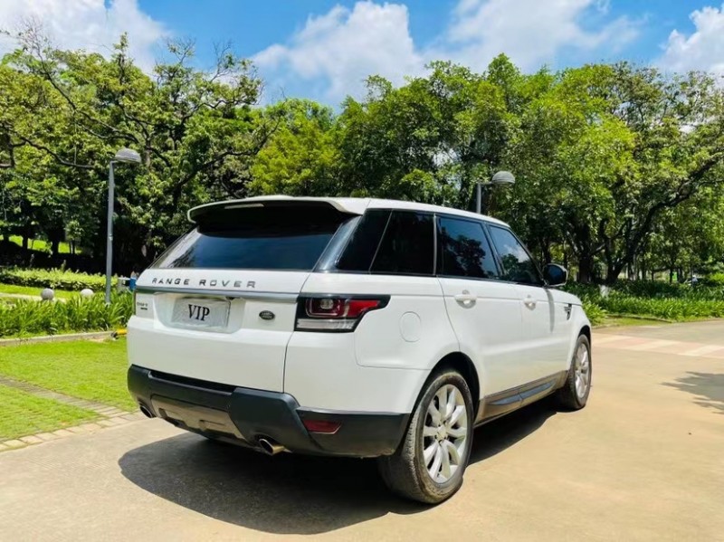 东莞14年路虎揽胜运动8