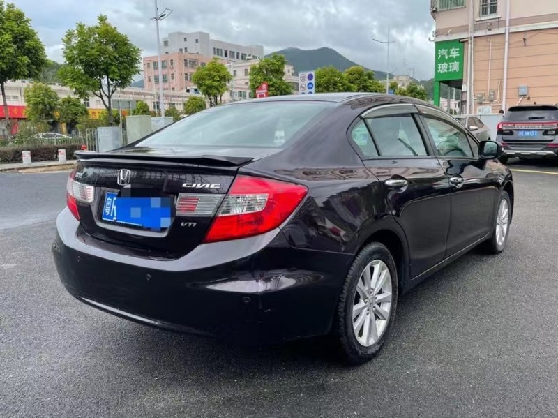 东莞14年本田思域8