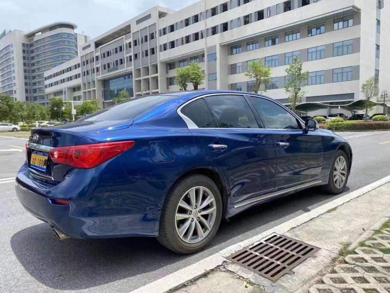 中山17年英菲尼迪Q50L6