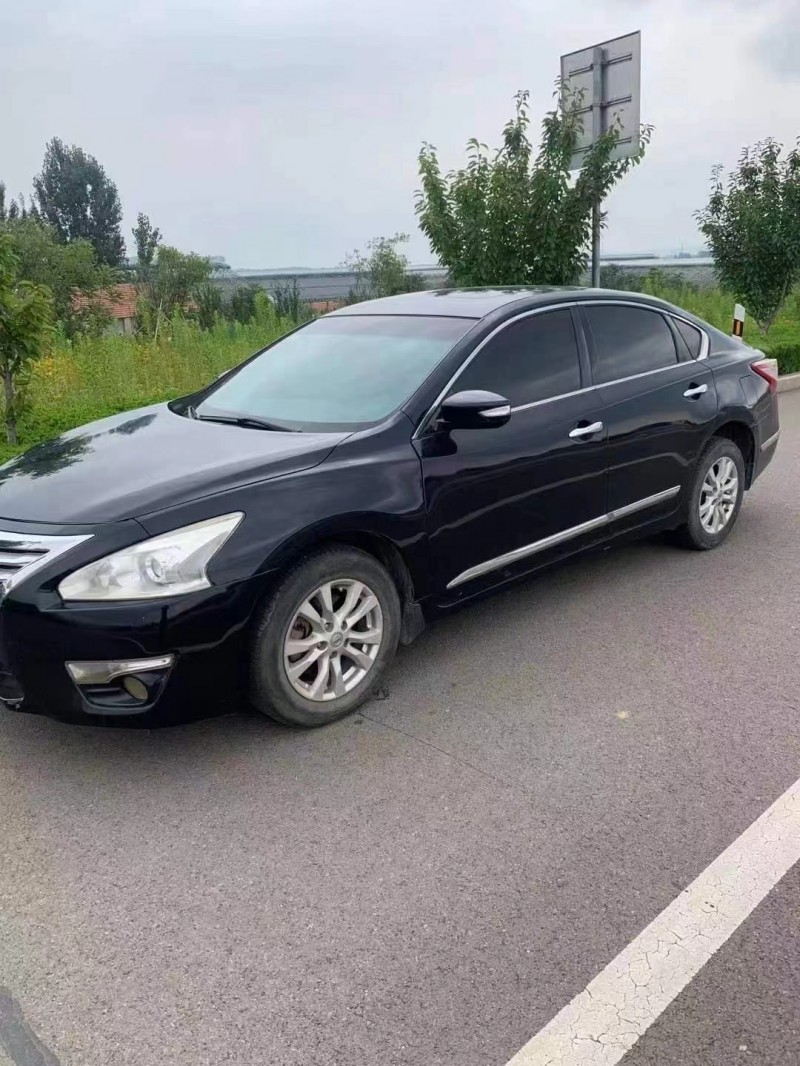 萊蕪14年日產天籟8