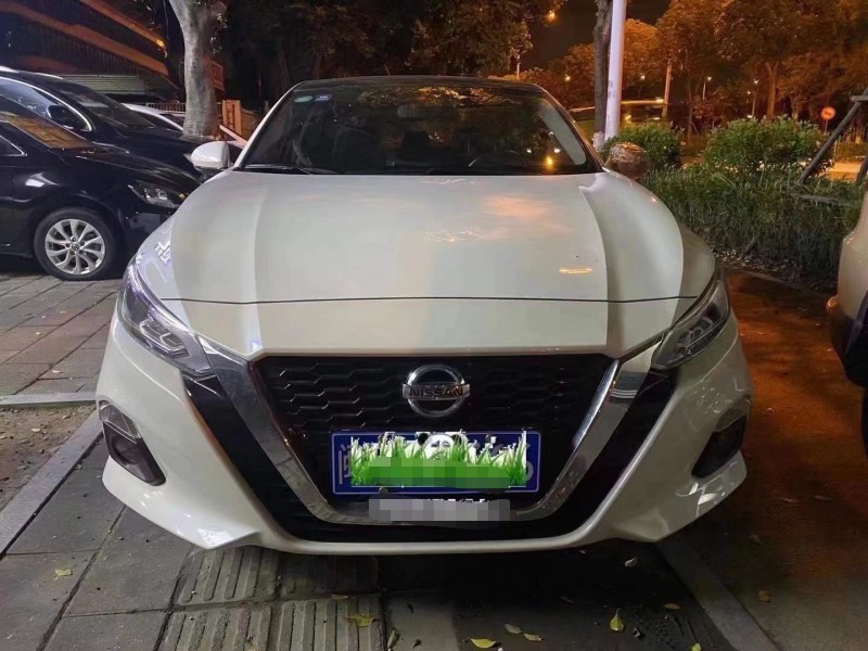 福州20年日產天籟7