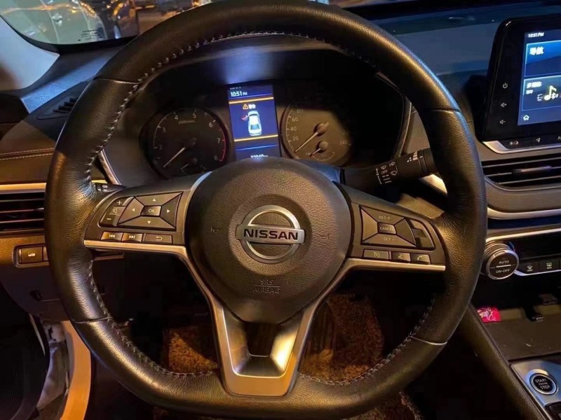 福州20年日產天籟5
