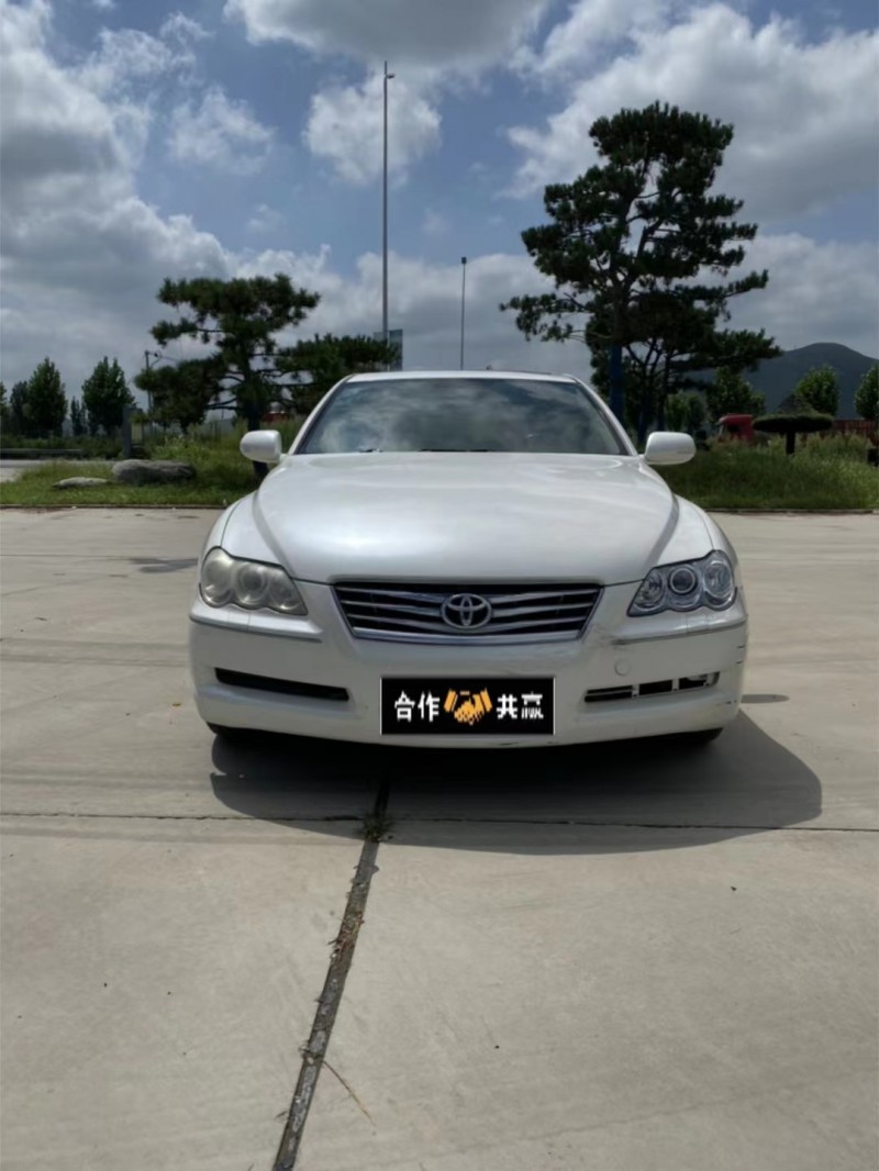 保定09年丰田锐志1
