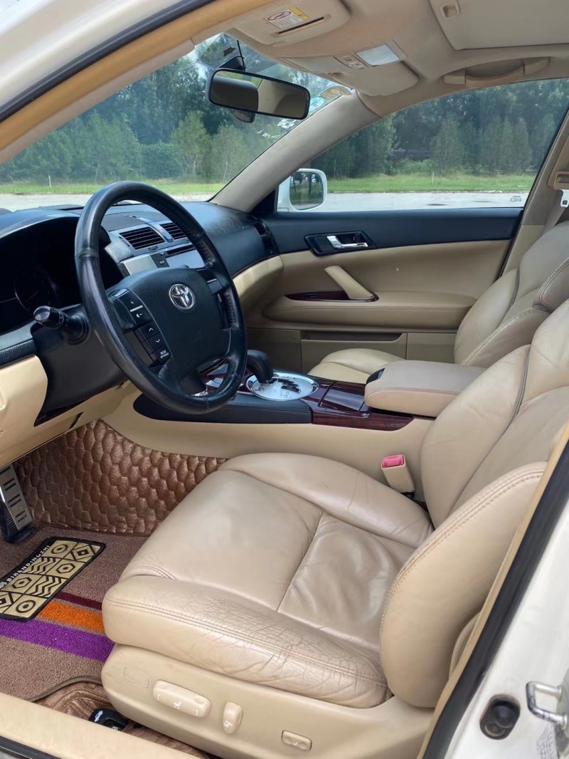 保定09年丰田锐志4