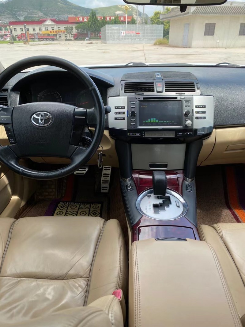 保定09年丰田锐志5