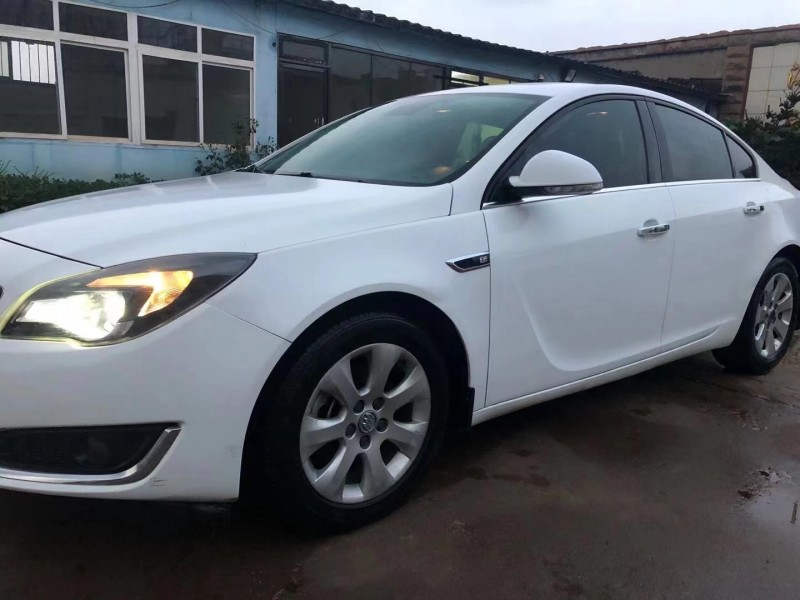 青岛15年别克君威2