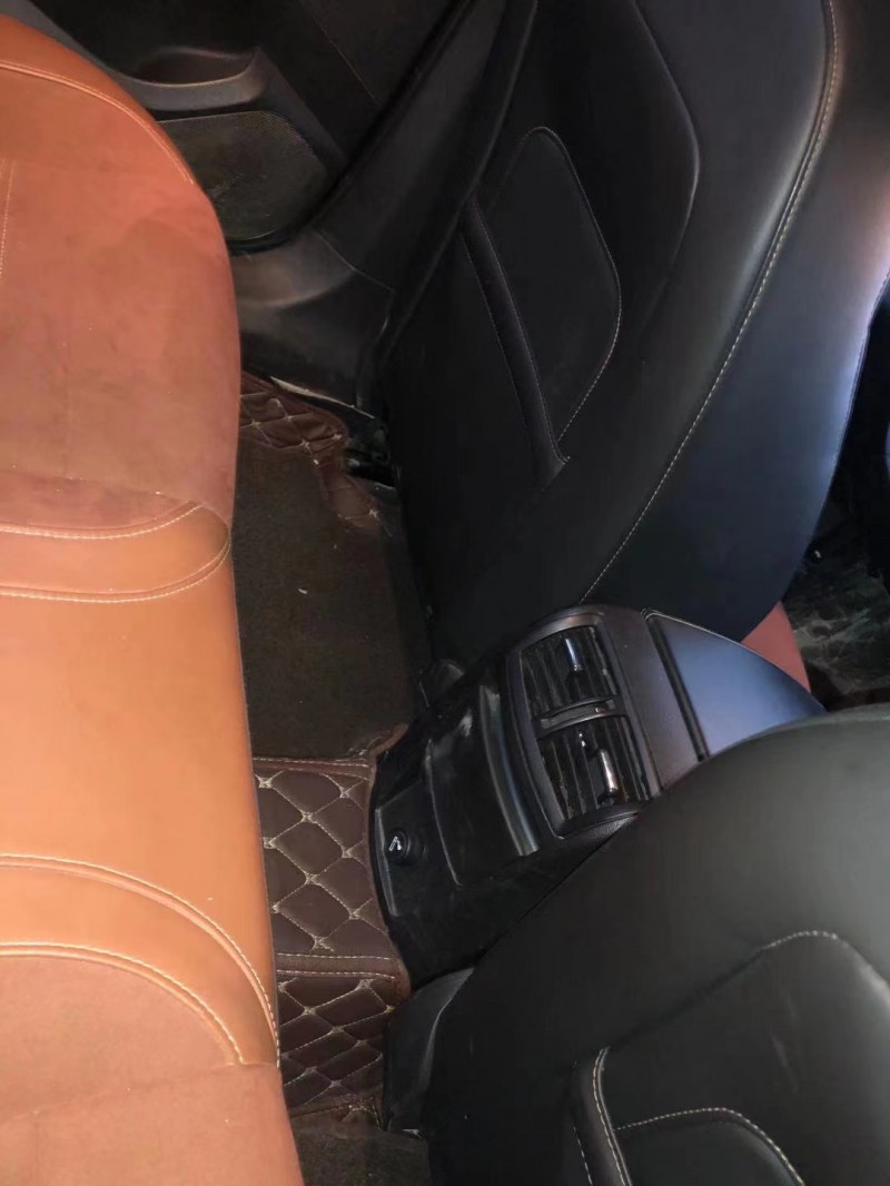 青岛15年别克君威8