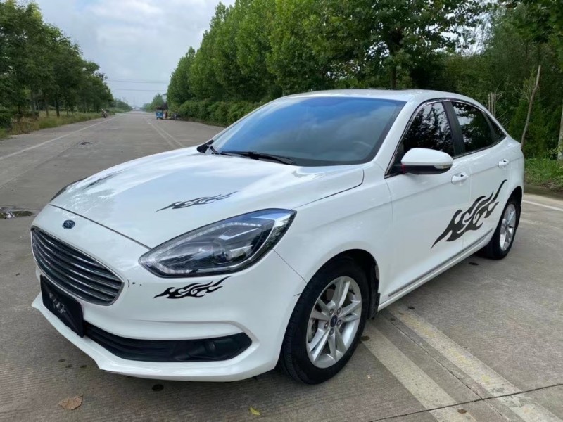 盐城20年福特福睿斯3