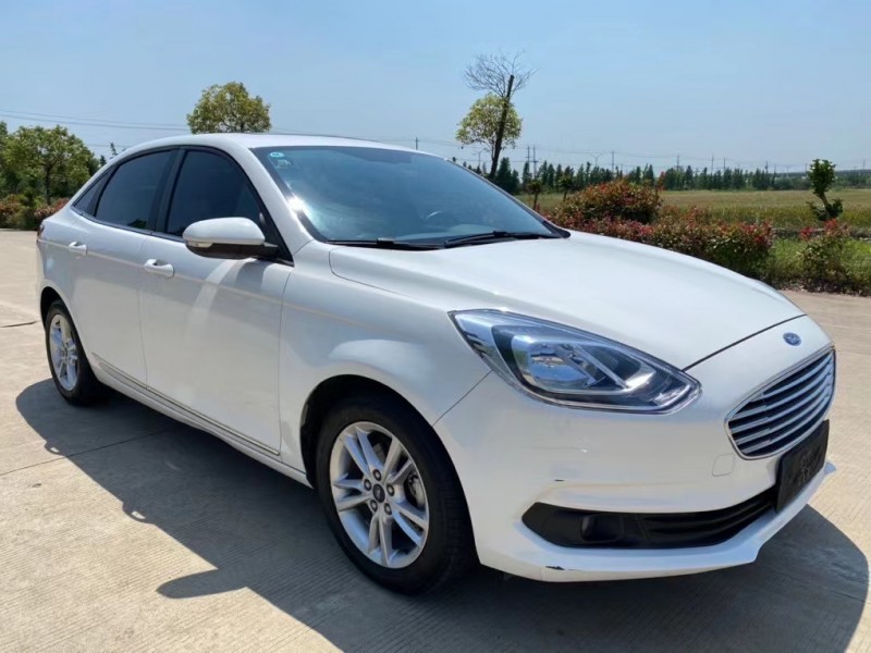 盐城19年福特福睿斯2