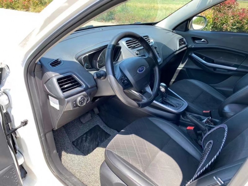 盐城19年福特福睿斯6