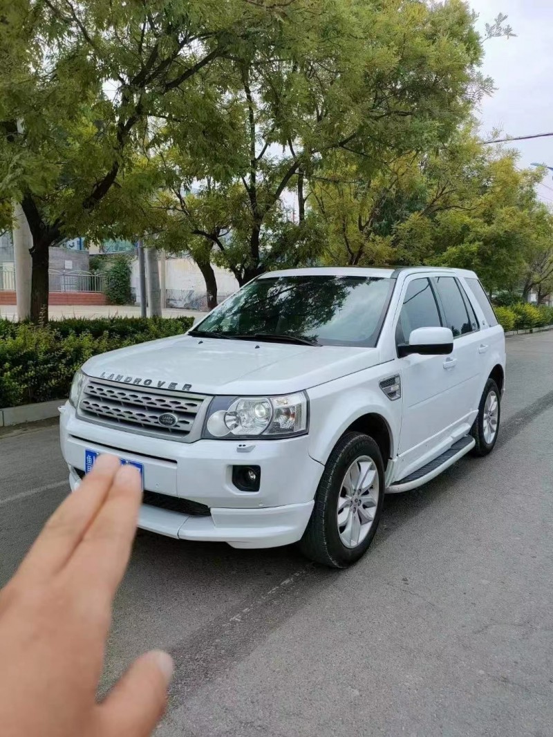 青岛13年路虎神行者3