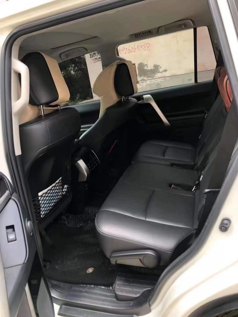 武汉19年丰田普拉多5