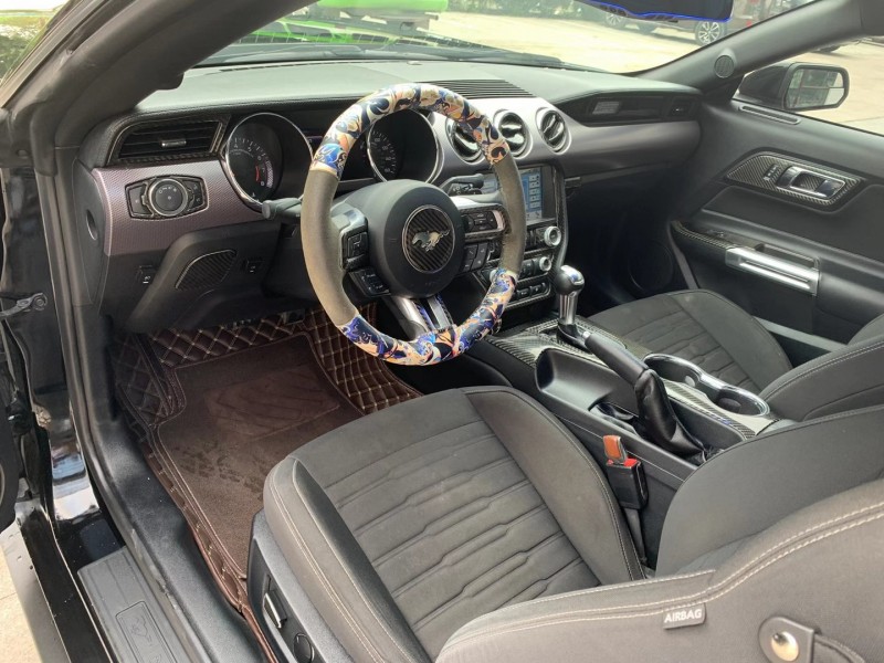 青岛15年福特野马4