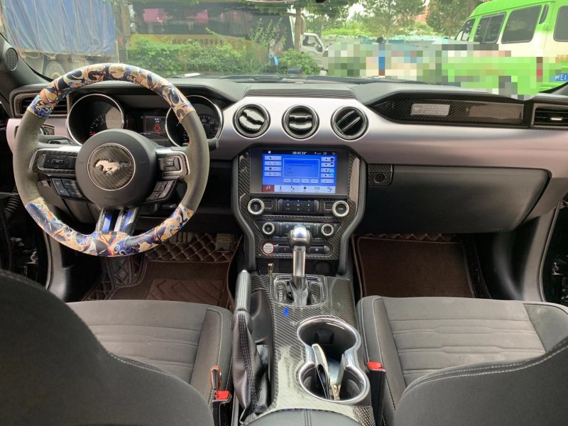 青岛15年福特野马5