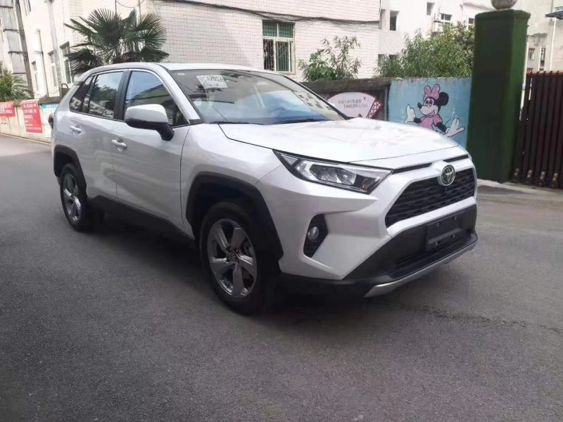 宜昌21年豐田RAV43