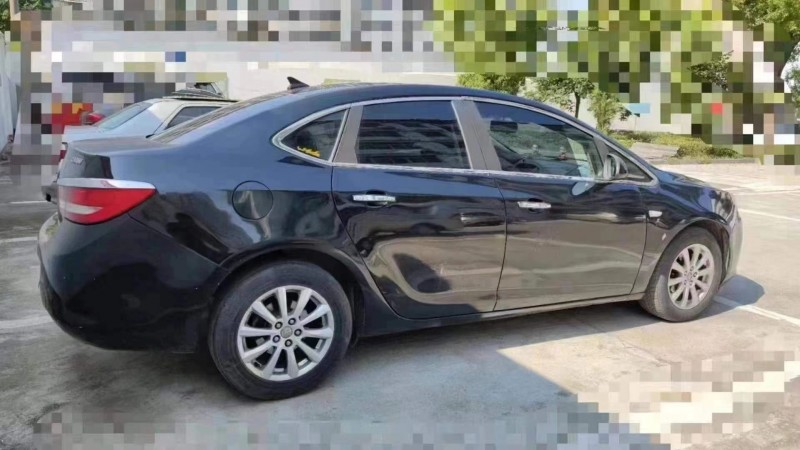 武汉13年别克英朗5