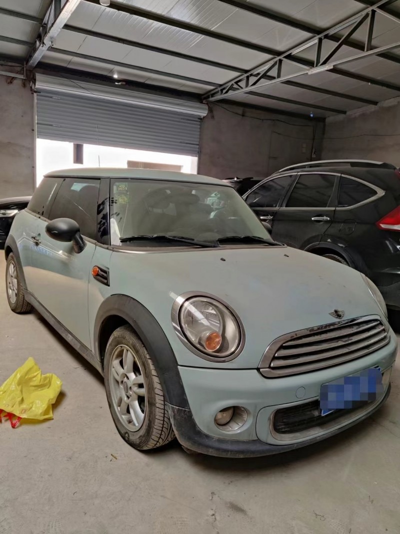 太原12年寶馬MINI2