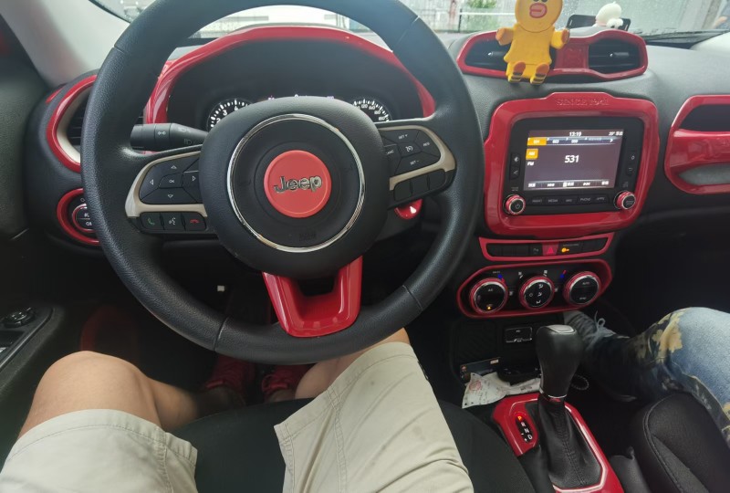 重慶16年Jeep自由俠5
