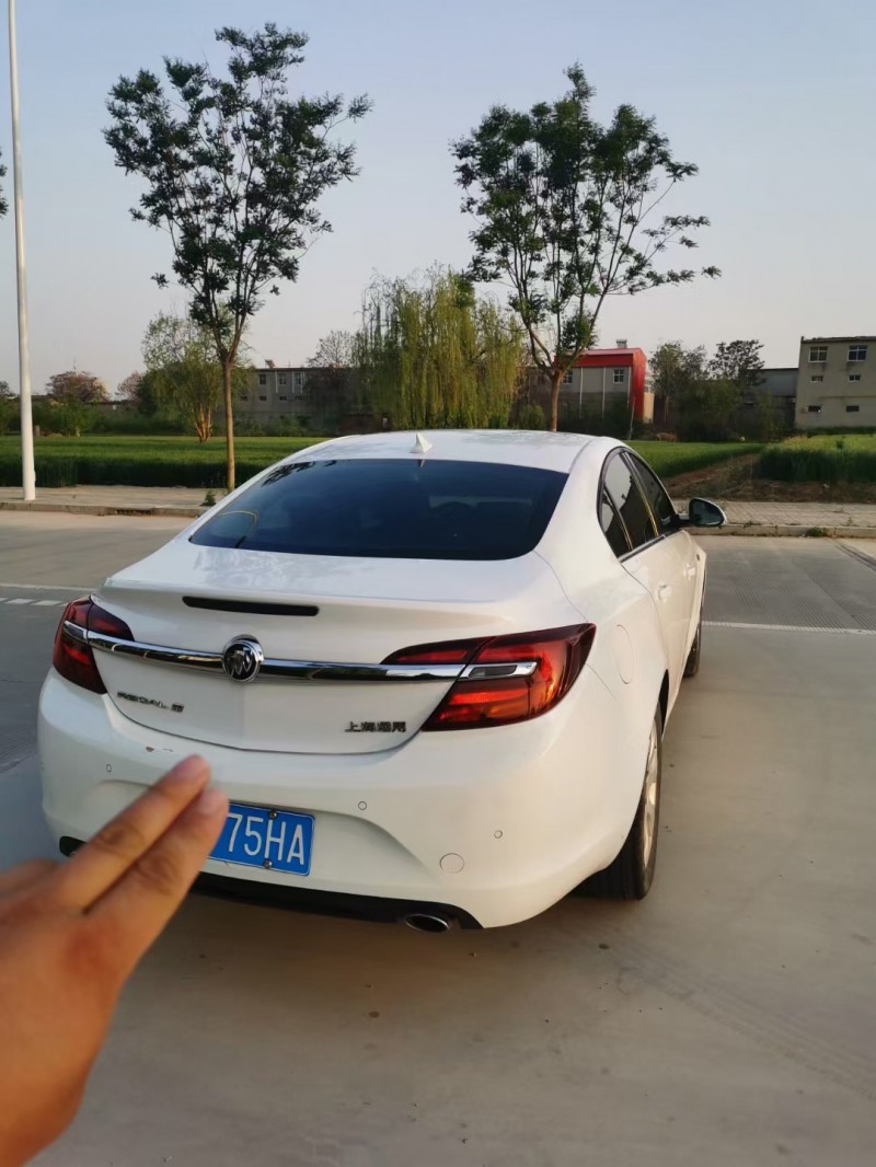 邢台15年别克君威6