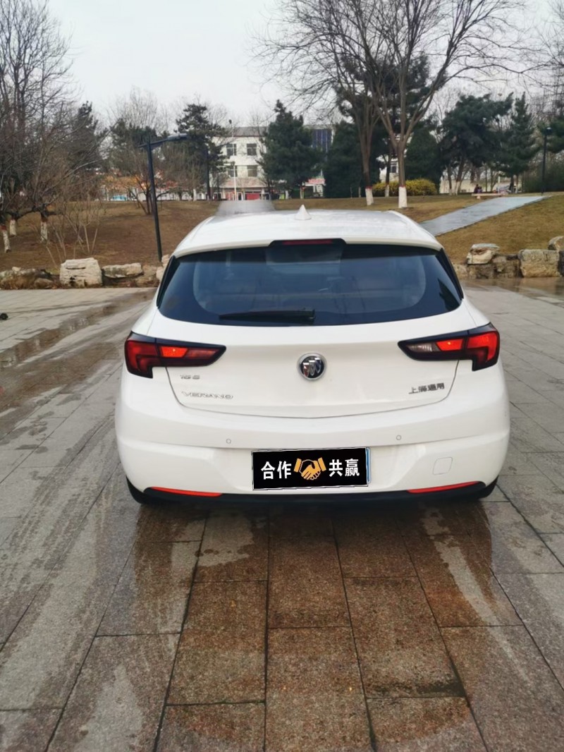 廊坊16年别克威朗5