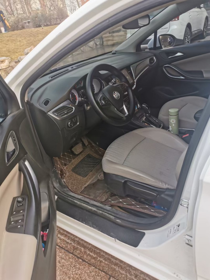 廊坊16年别克威朗7