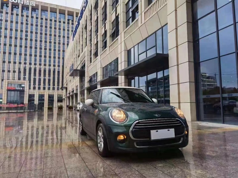 泰州17年寶馬MINI7