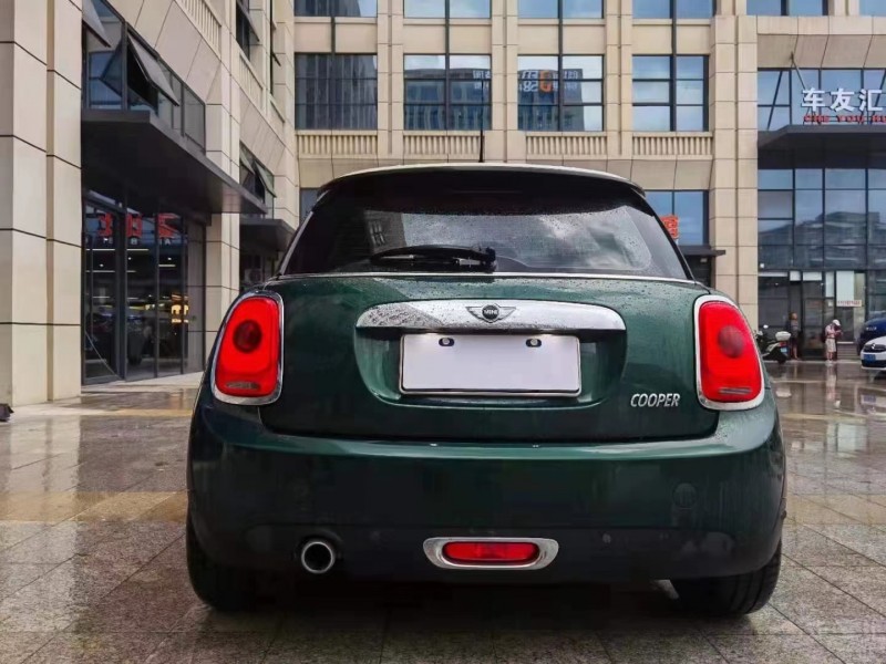 泰州17年寶馬MINI2