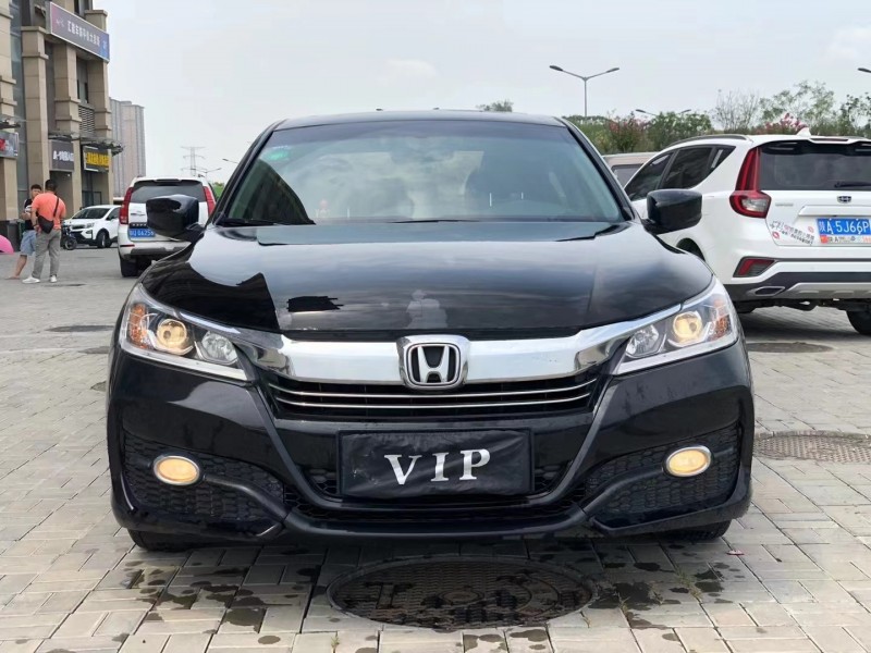 徐州16年本田雅阁4