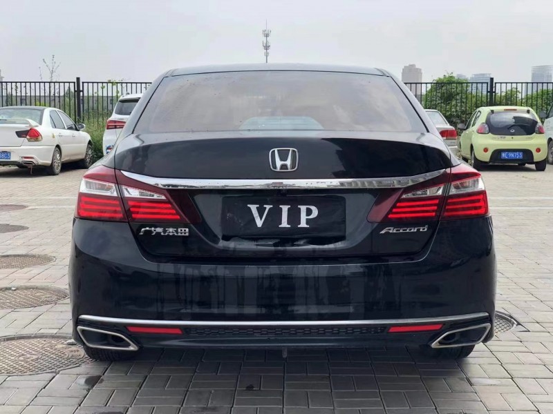 徐州16年本田雅阁2