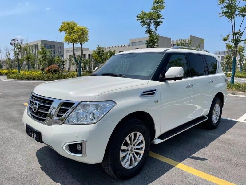 盐城19年日产途乐3