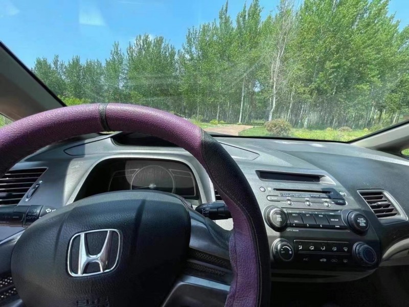 青岛10年本田思域9