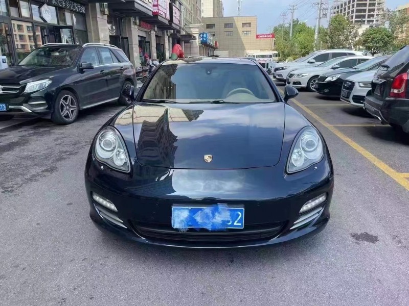 泰安13年保時捷帕拉梅拉1
