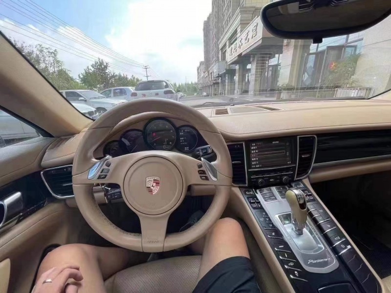 泰安13年保時捷帕拉梅拉4
