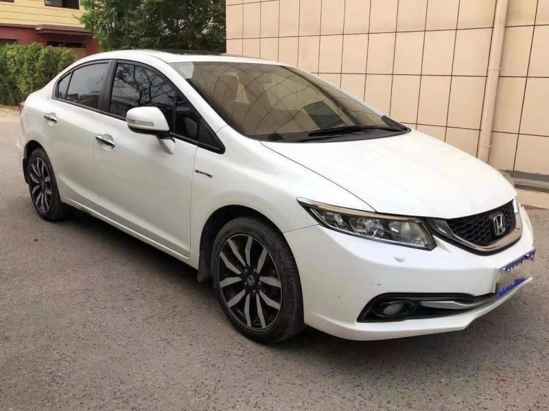 青岛15年本田思域5