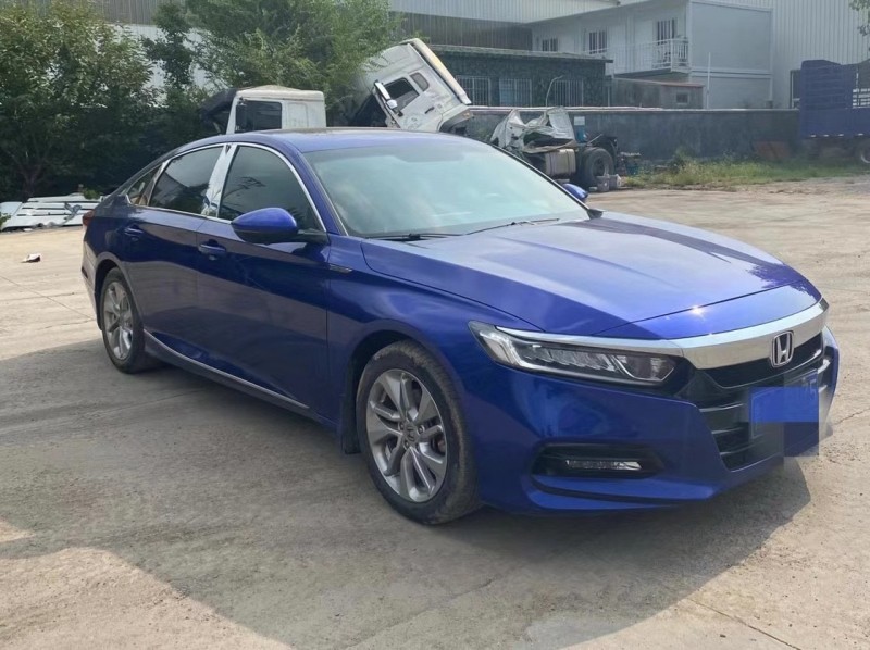 青岛19年本田雅阁2