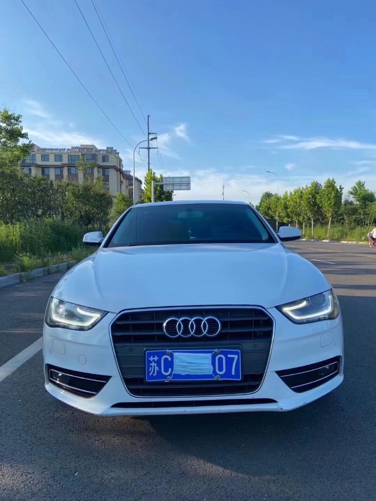 潍坊17年奥迪A4L1
