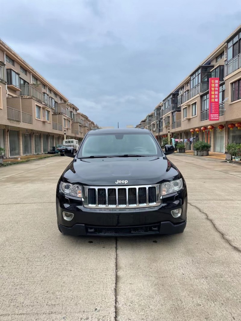 徐州13年Jeep大切諾基1