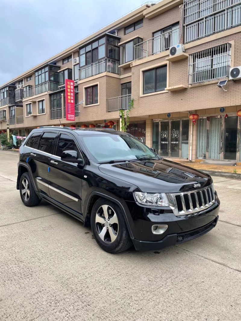 徐州13年Jeep大切諾基3