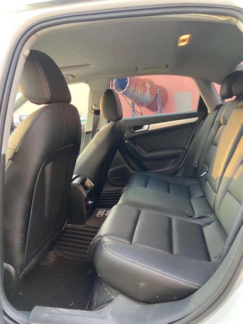 济宁15年奥迪A4L5