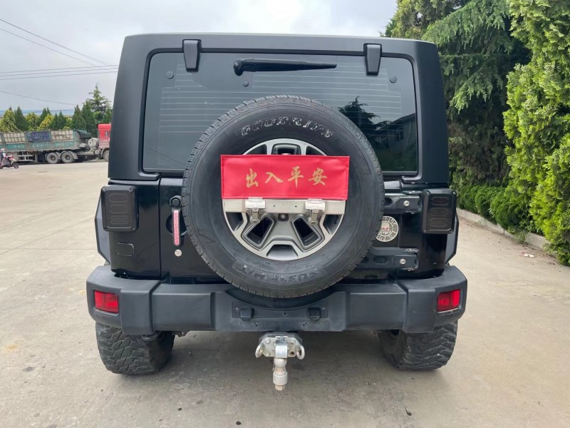 煙臺13年Jeep牧馬人9
